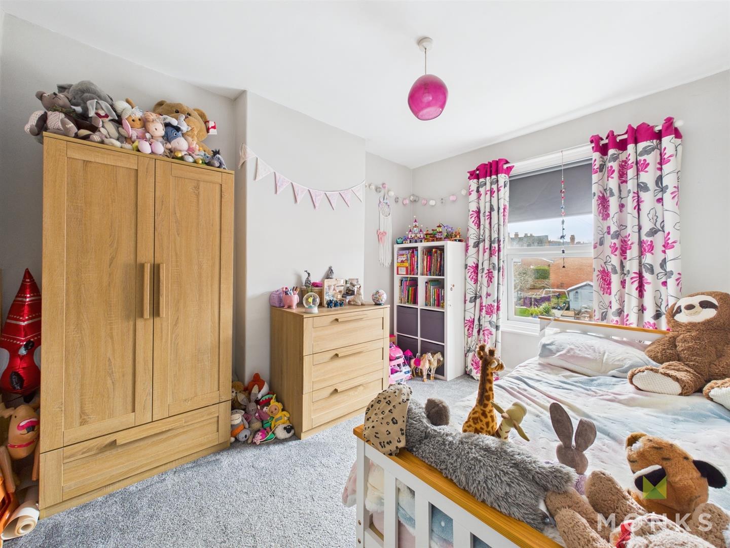 25 Stewart Road, Oswestry, SY11 2HB For Sale